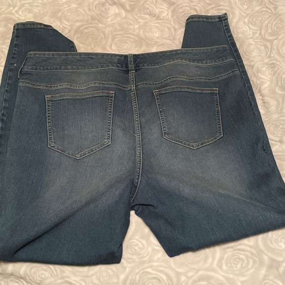 Torrid Stretch Jeans Tapered Ankles (P173) - Picture 6 of 6